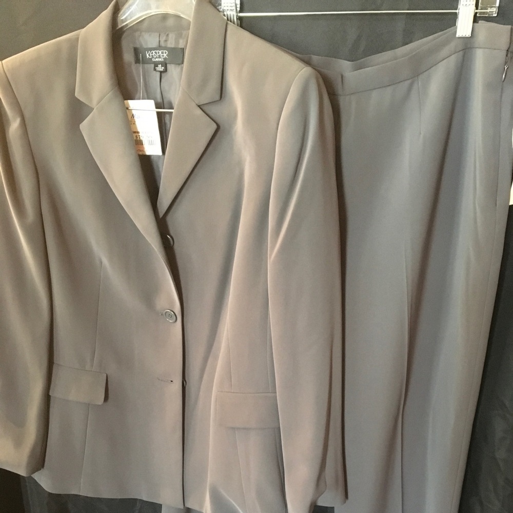 Kasper 2 pc dark grey suit, size 14